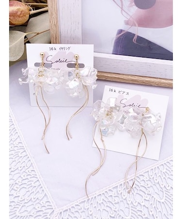花びら風シェルピアス
