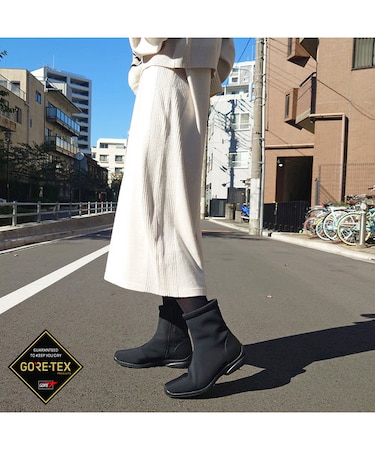 【GORE-TEX】 マドラスウォーク madras Walk フラットで履きやすい♪ロングスカートにも相性の良い　シンプルなショートブーツ  MWL2072