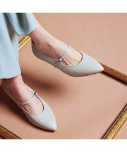 履くだけで『疲労回復』 madrasリカバリーシューズ　metaインソール 搭載 カジュアル 3.5cm  甲ベルト付き ローヒールパンプス MAL9107SMT