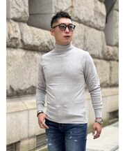 カシミアタッチタートルニット