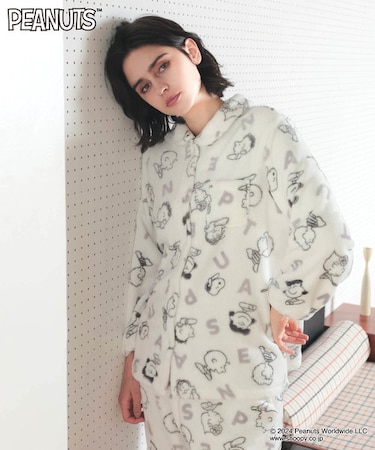 PEANUTS TMシャイニースノーシャツパジャマ ルームウェア セットアップ 部屋着 あったか もこもこ スヌーピー チャーリー・ブラウン おしゃれ タンブラー乾燥可能