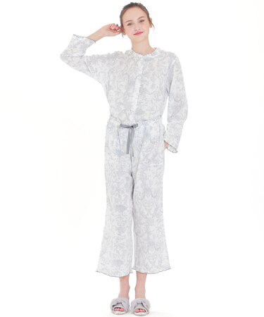 コットンダブルガーゼトワルドジュイフリルパジャマ　セットアップ　ルームウェア　大人可愛い　上品　やわらか　綿100％　お肌に優しい　おしゃれ　エレガント