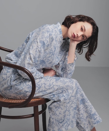 コットンダブルガーゼトワルドジュイフリルパジャマ 上下セット 部屋着 ルームウェア 綿100% お肌に優しい なめらか 着心地がいい エレガント 上品 おしゃれ 秋冬