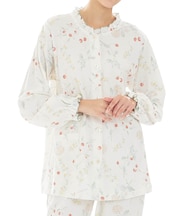 スムースフラワーベリーフリルパジャマ 上下セット ルームウェア 部屋着 綿100% やわらか 着心地がいい 植物柄 草花 木の実 大人可愛い 上品 きれいめ