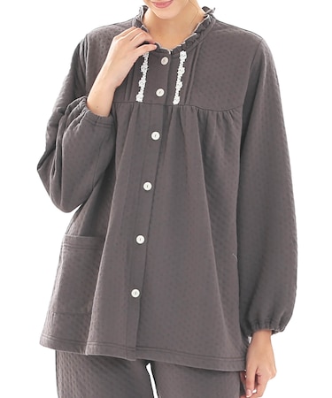 接結（綿入り）ムジフリルパジャマ 上下セット ルームウェア 部屋着 あったか やわらか 綿混 わた入り 着心地がいい 無地 大人可愛い かわいい 上品 エレガント