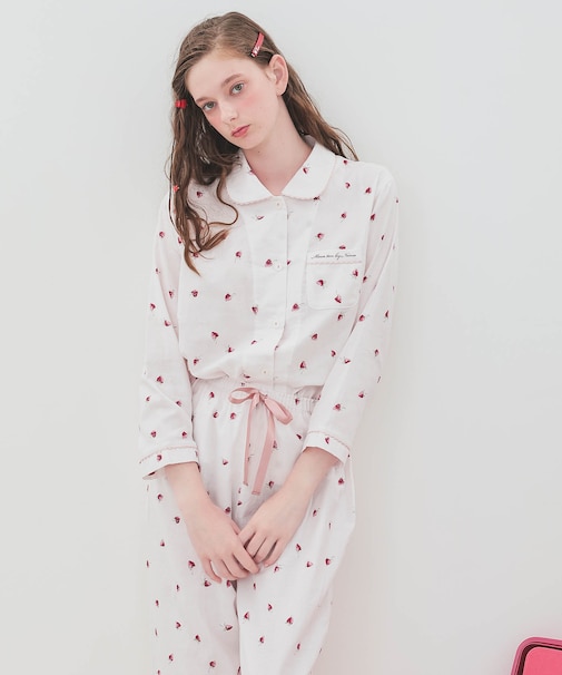 コットンダブルガーゼいちごシャツパジャマ 上下セット ルームウェア 部屋着 綿100％ お肌に優しい やわらか 着心地がいい いちご柄 上品 大人可愛い かわいい おしゃれ