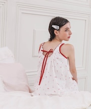 コットンダブルガーゼプティチェリーキャミソールワンピース ネグリジェ ナイトドレス ルームウェア 部屋着 さくらんぼ リボン 大人かわいい おしゃれ 上品 綿100％ お肌に優しい 着心地がいい