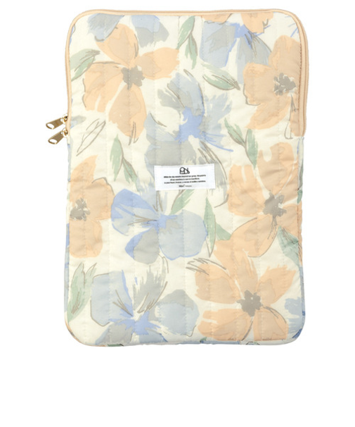 ダブリュピーシー（Wpc.）　キルティングPCケース　M　フラワーウォールオレンジ