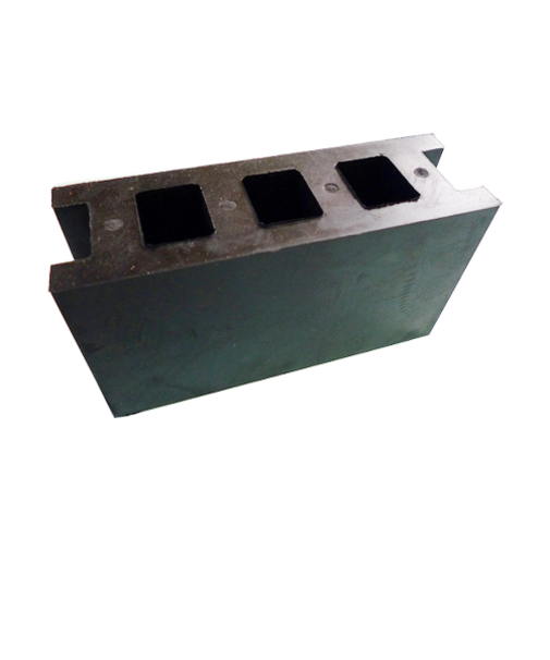 ブロックゴム　100×32×56mm