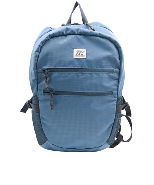 ティーティーシー（TTC）　Travel　Equipment　パッカブルリュック　ブルー