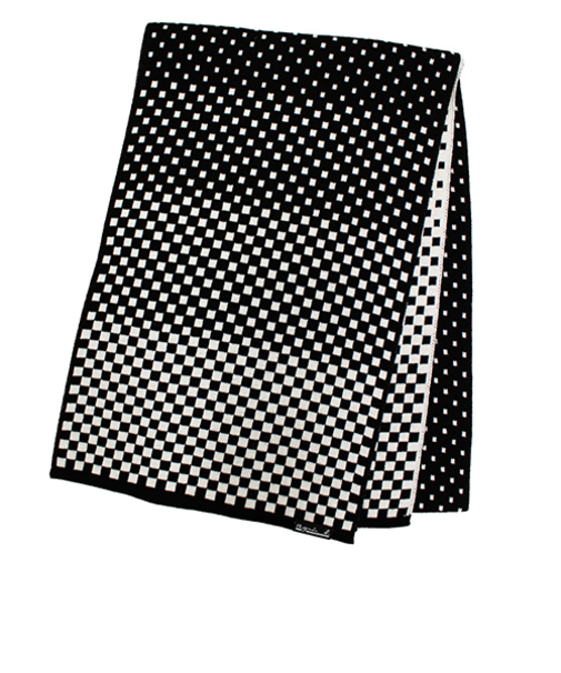 アニエスベー（agnes　b.）　チェッカマフ　5172AB043　ブラック