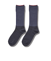 SOLFIBER FREEKNOT ジッとしていても温かい レイヤーテック バイカラーリブソックス Y5144-26-80 ネイビー