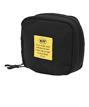 キウ（KiU）　パデッドスクエアポーチ　K480　ブラック