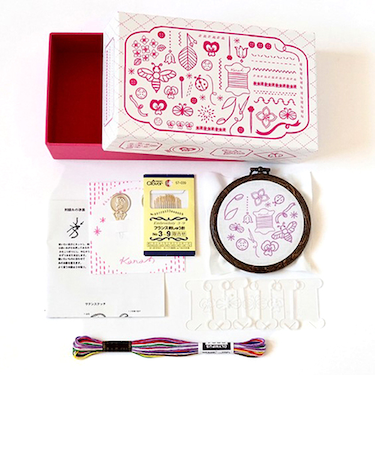 カナ（kana）　オリジナルお裁縫箱（stitch）　ピンク