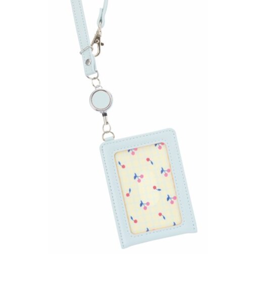 ノフェス（nofes）　リール付パスケース　キャンディブルー