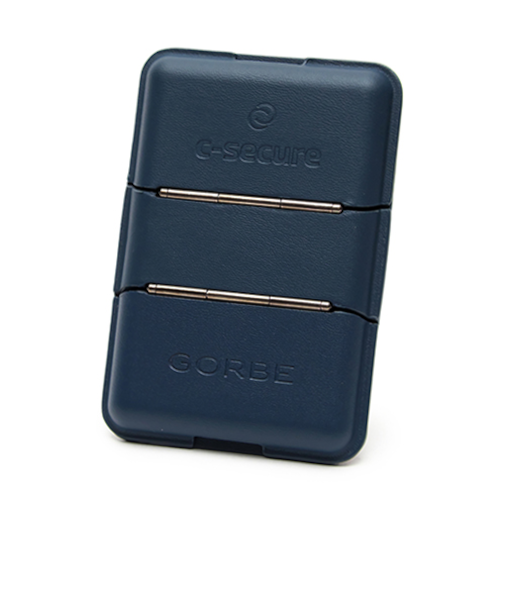 ゴルベ（GORBE）　c-secure　MagSafeウォレット　ブルー