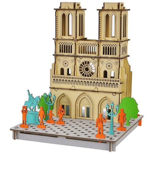ハコモ（hacomo）　プスプス（PUSUPUSU）　4614　ノートルダム大聖堂