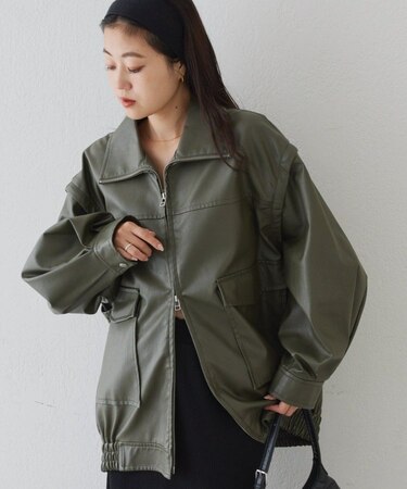 【袖取り外し可能/ユニセックス】フェイクレザー2WAYスタンドブルゾン