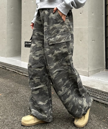 タックワイドアソートカーゴパンツ