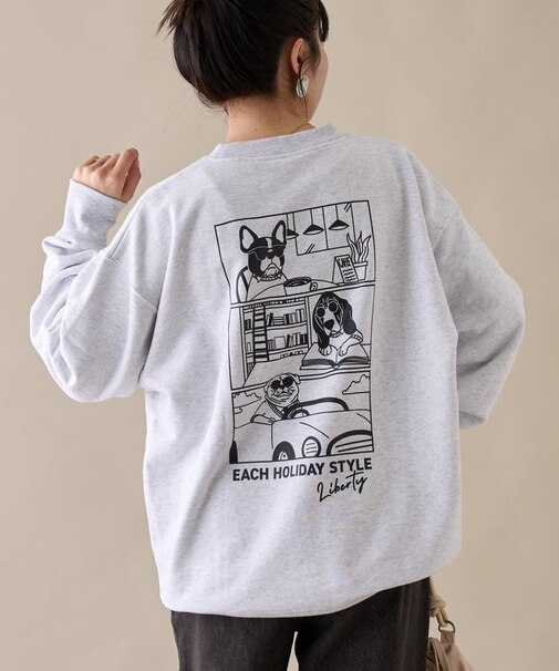 アニマル柄ワンポイント刺繍バックプリントスウェット