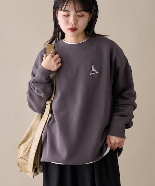 アニマル柄ワンポイント刺繍バックプリントスウェット