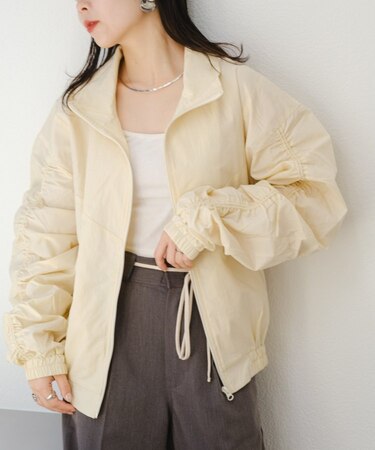 【UNISEX】袖ギャザーナイロンブルゾン