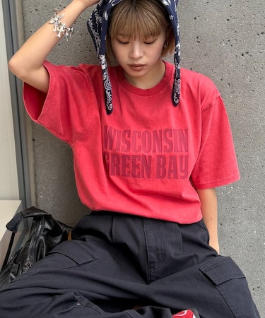 【UNISEX】アシッドウォッシュ加工ロゴTEE