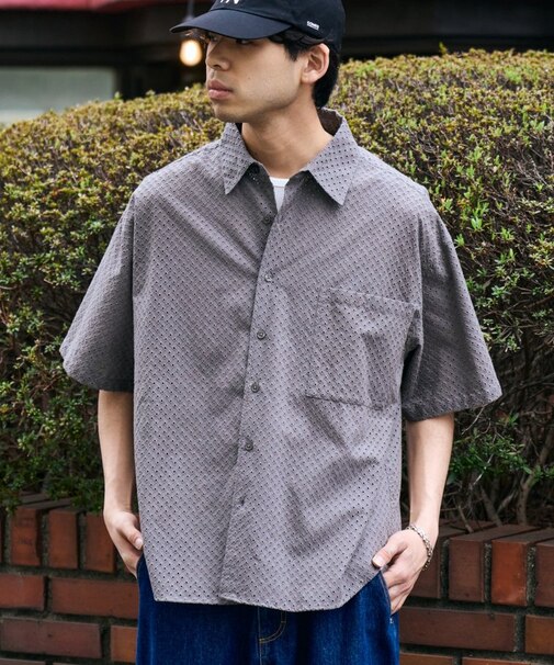 【通気性◎】ユニセックスジャガード刺繍レースシャツ