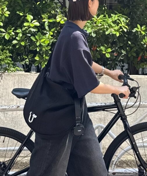 【ユニセックス】メタルリングヘビーキャンバスショルダーバッグ