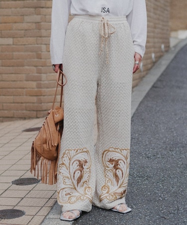 aguniパッチワーク刺繍パンツ