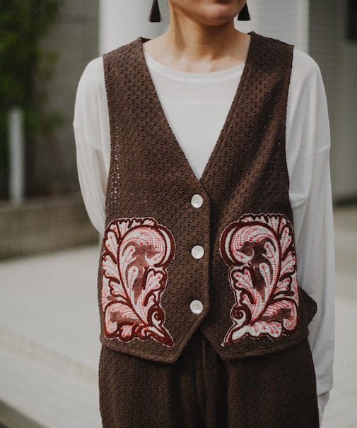 aguniパッチワーク刺繍ベスト