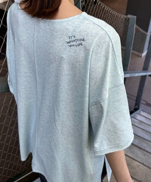 シアースラブワンポイント刺繍オーバー半袖Tee