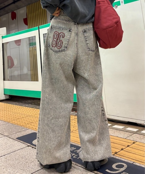 【2WAYシルエット調節可能】オーバーダイウエストタックデザインデニム