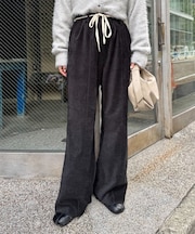 【スタイルアップ】紐ベルト付きベロアフレアパンツ