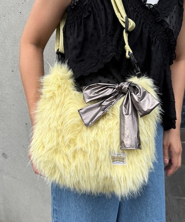 H.Sリボンチャーム付マルチWAYファーBAG