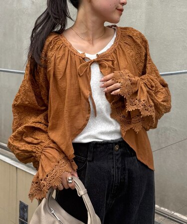 india袖刺繍ボレロ