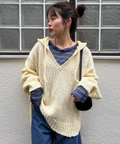 メランジVネックニットフーディー