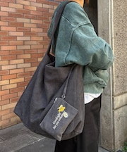 【UNISEX】ポーチ付きスエードショルダーバッグ