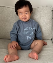 【BABY】ポイントロゴ刺繍スウェットロンパース