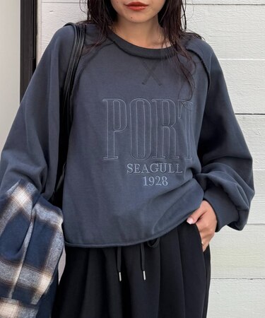 スウェードタッチ裏毛ロゴ刺繍スウェット