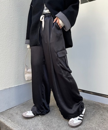 【-3kg見え】静電気防止サテンカーゴパンツ