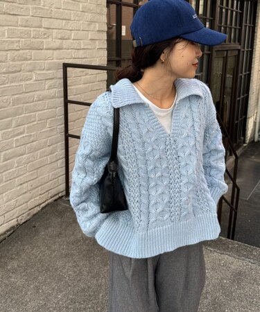 【チクチクしない！】スキッパー襟付きケーブルニット