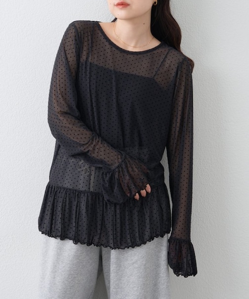 【レイヤードにおすすめ】フロッキードットチュールフリルトップス