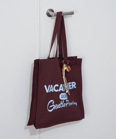 カラバリ豊富！A4サイズ収納可能！アソートロゴBAG