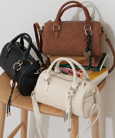 :≪オケージョン対応≫チャーム付きボストンBAG