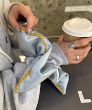 :lilレーススカラップサテンシュシュ