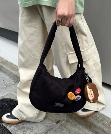 【UNISEX】ポーチ付き中綿ハンドBAG