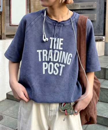 【UNISEX】ピグメント加工ラグランワッフルヘンリーTEE