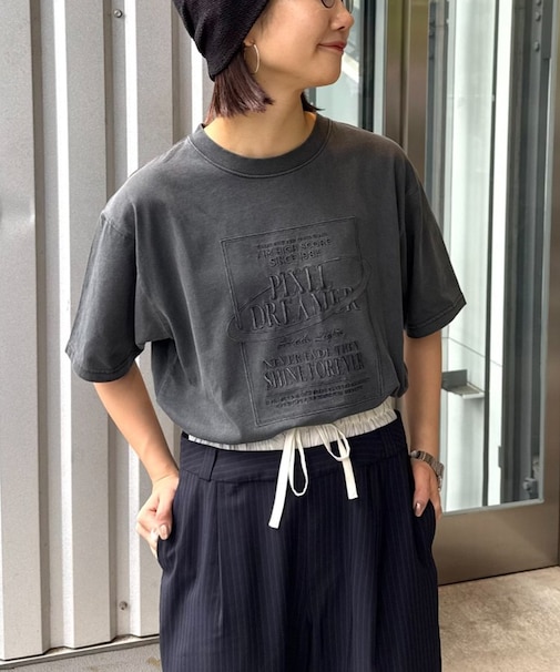 【UNISEX】【プラスサイズあり】スクエア総刺繍ロゴTシャツ
