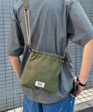 【FOX別注】スクエアナイロンサコッシュ